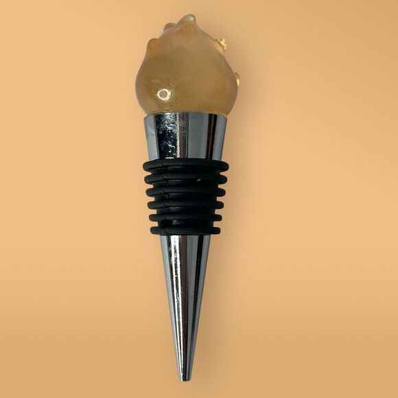 Spooky Yet Adorable Ghost Flame Wine Bottle Stopper for Halloween Decor - Picture 5 of 5